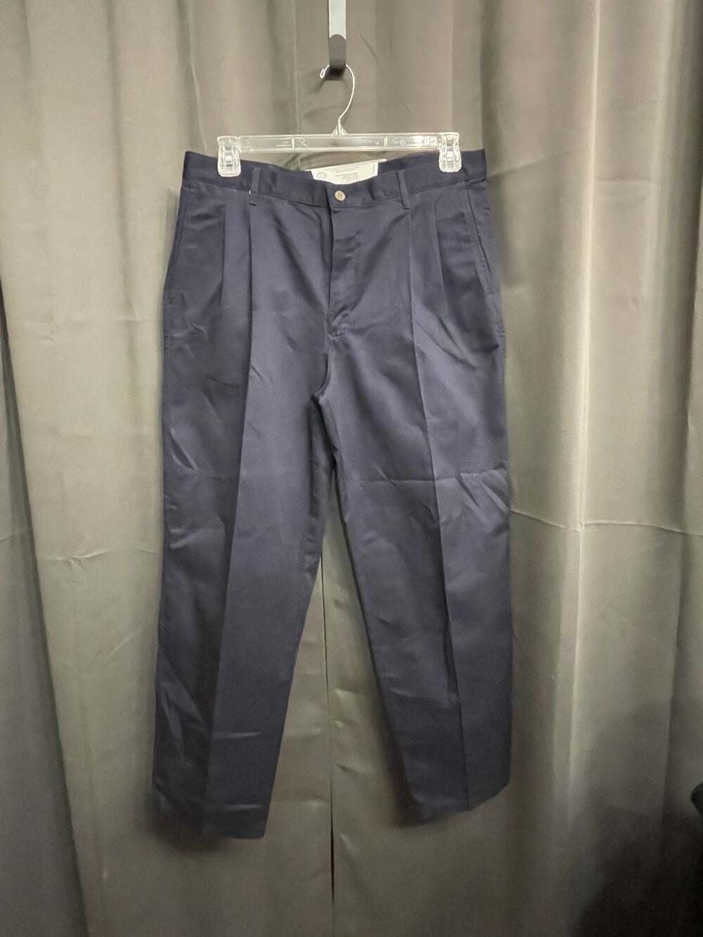 Brittania Casuals Wrinkle Free 100% Cotton Relaxed Fit Pleated Pants 36x30 NWT